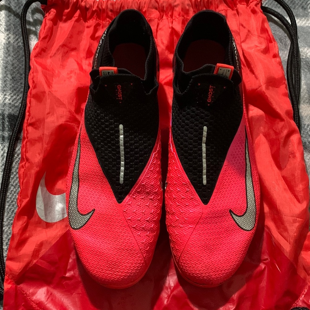 Nike Phantom VSN 2 Elite Soccer Cleats